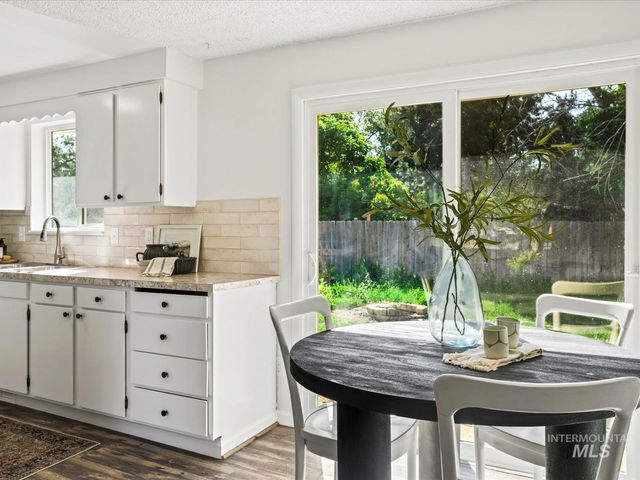 9460 W Albany, Boise, ID 83704