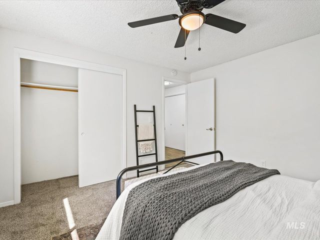 9460 W Albany, Boise, ID 83704