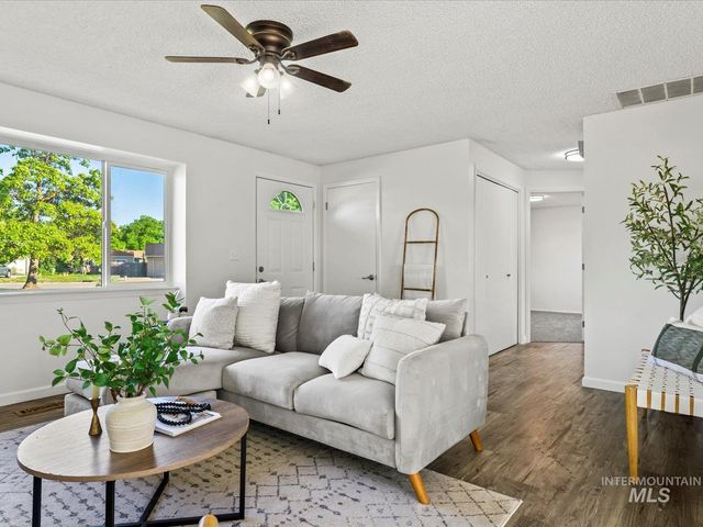9460 W Albany, Boise, ID 83704