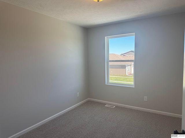 4737 E 21st Avenue, Fremont, NE 68025