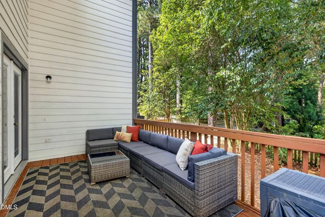 1112 Stoneferry Lane, Raleigh, NC 27606