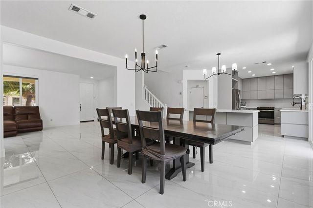 4864 Royal Island, San Diego, CA 92154
