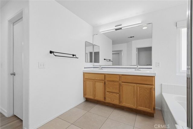 4864 Royal Island, San Diego, CA 92154