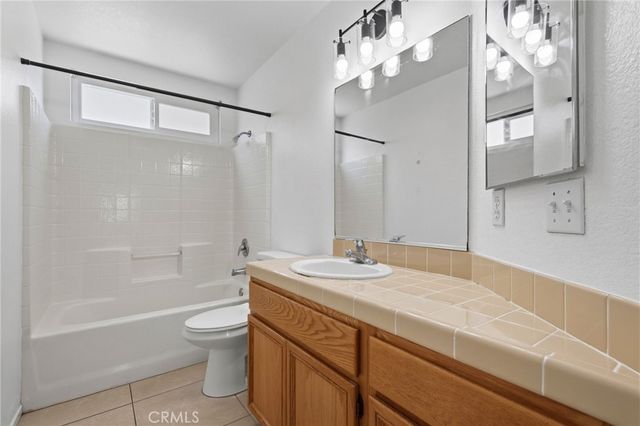 4864 Royal Island, San Diego, CA 92154