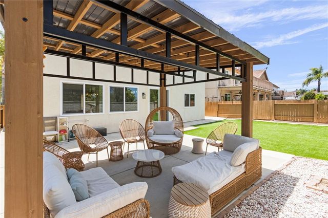 4864 Royal Island, San Diego, CA 92154