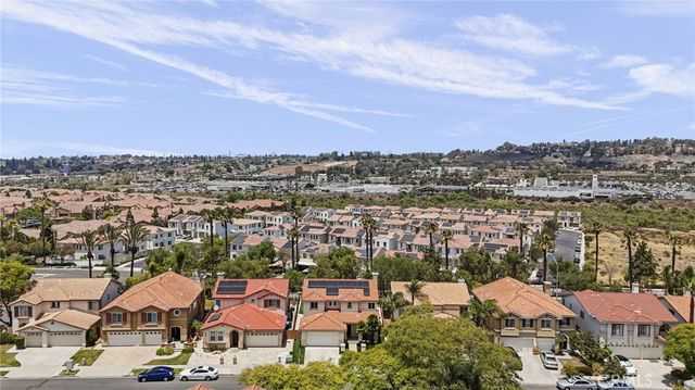 4864 Royal Island, San Diego, CA 92154