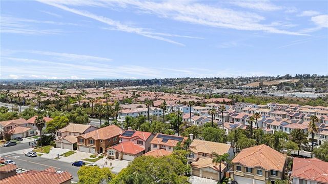 4864 Royal Island, San Diego, CA 92154