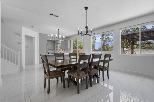 4864 Royal Island, San Diego, CA 92154