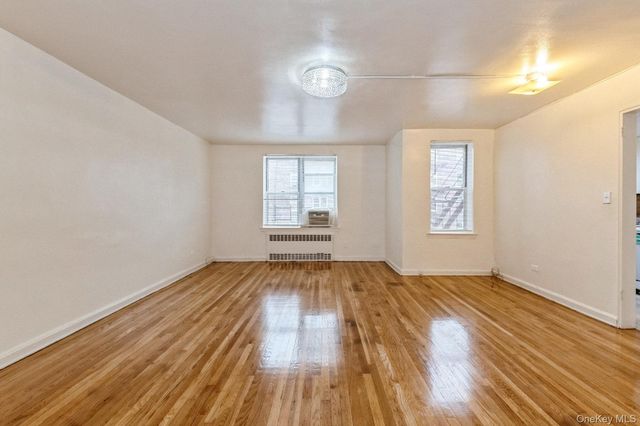 105-24 67 Avenue 4B, Forest Hills, NY 11375
