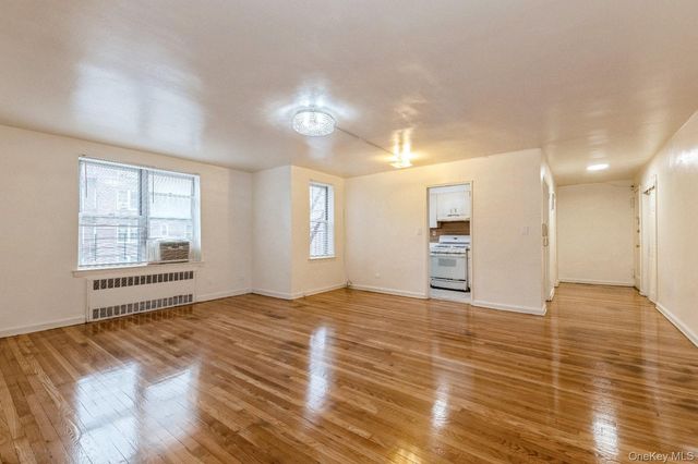 105-24 67 Avenue 4B, Forest Hills, NY 11375