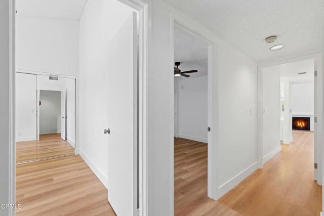 22028 Collins Street 1, Woodland Hills, CA 91367