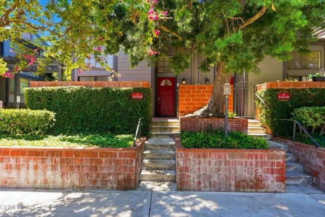 22028 Collins Street 1, Woodland Hills, CA 91367