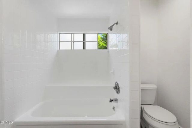 22028 Collins Street 1, Woodland Hills, CA 91367