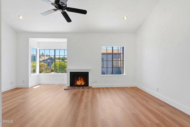 22028 Collins Street 1, Woodland Hills, CA 91367