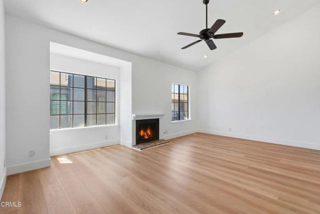 22028 Collins Street 1, Woodland Hills, CA 91367