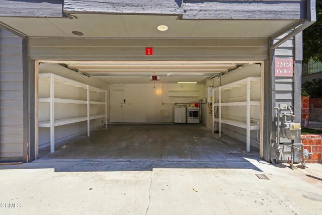 22028 Collins Street 1, Woodland Hills, CA 91367