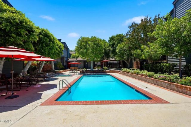 22028 Collins Street 1, Woodland Hills, CA 91367