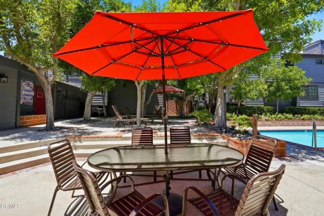 22028 Collins Street 1, Woodland Hills, CA 91367