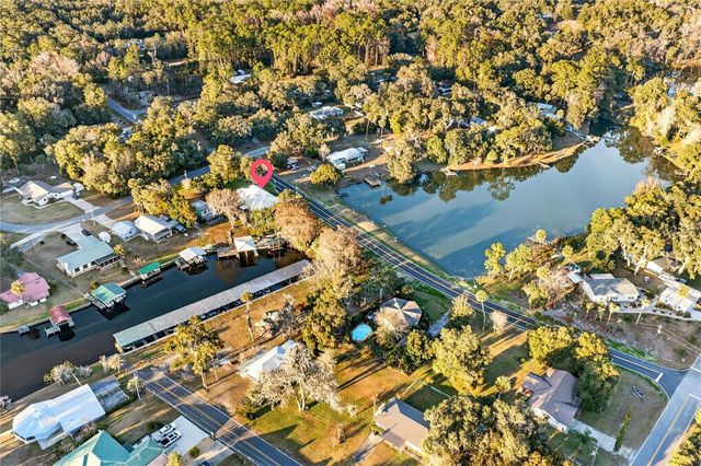 301 SARATOGA DRIVE, Satsuma, FL 32189