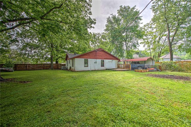 310 S Bush Street, Sulphur Springs, AR 72768