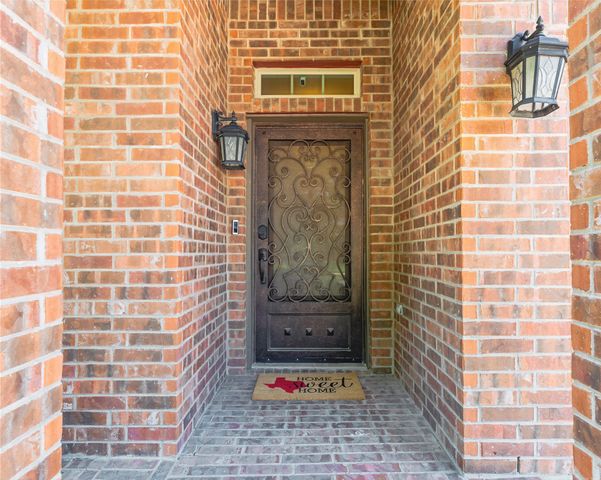 13101 Palancar Drive, Fort Worth, TX 76244