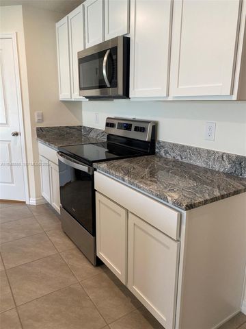4961 SW 88 Place, Ocala, FL 34476