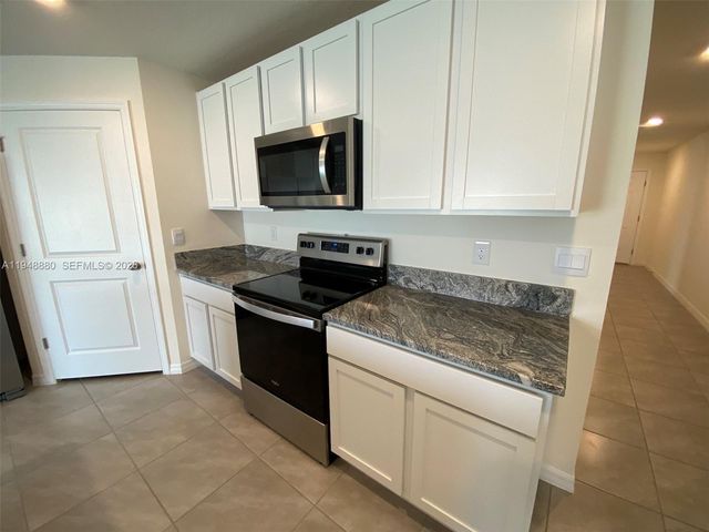 4961 SW 88 Place, Ocala, FL 34476