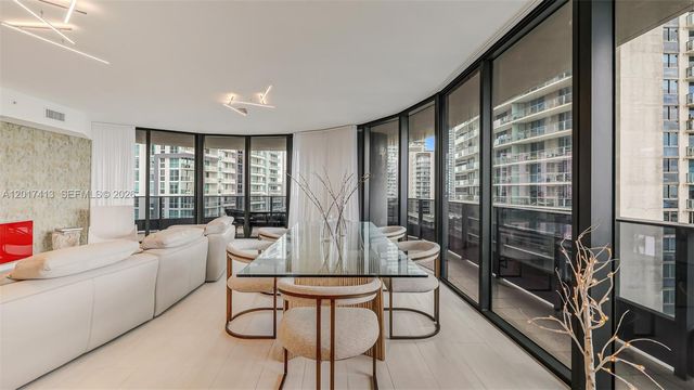 1000 Brickell Plz 3002, Miami, FL 33131