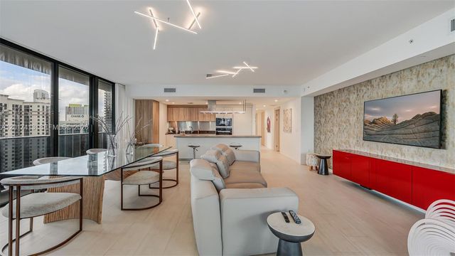 1000 Brickell Plz 3002, Miami, FL 33131