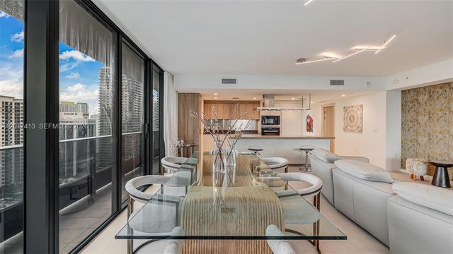 1000 Brickell Plz 3002, Miami, FL 33131