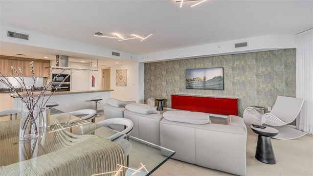 1000 Brickell Plz 3002, Miami, FL 33131