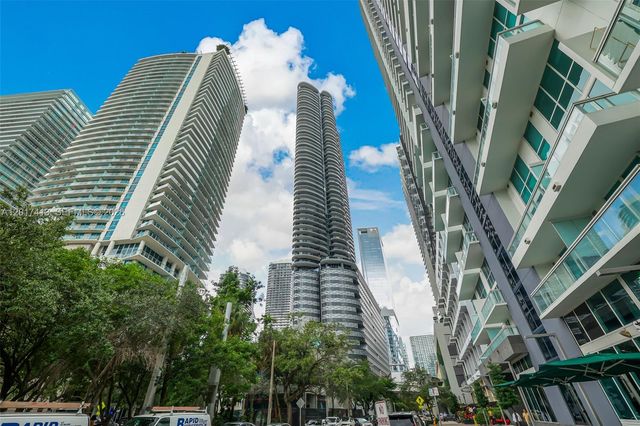 1000 Brickell Plz 3002, Miami, FL 33131