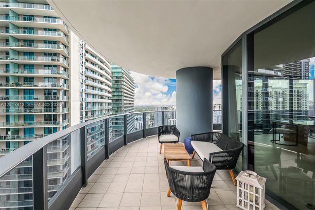 1000 Brickell Plz 3002, Miami, FL 33131