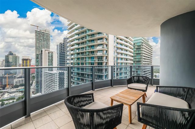 1000 Brickell Plz 3002, Miami, FL 33131