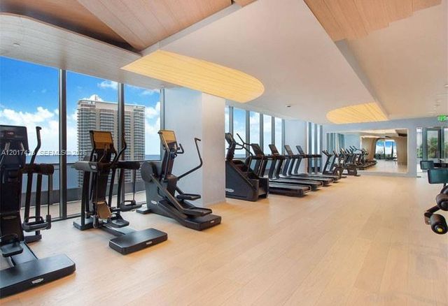 1000 Brickell Plz 3002, Miami, FL 33131