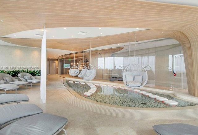 1000 Brickell Plz 3002, Miami, FL 33131
