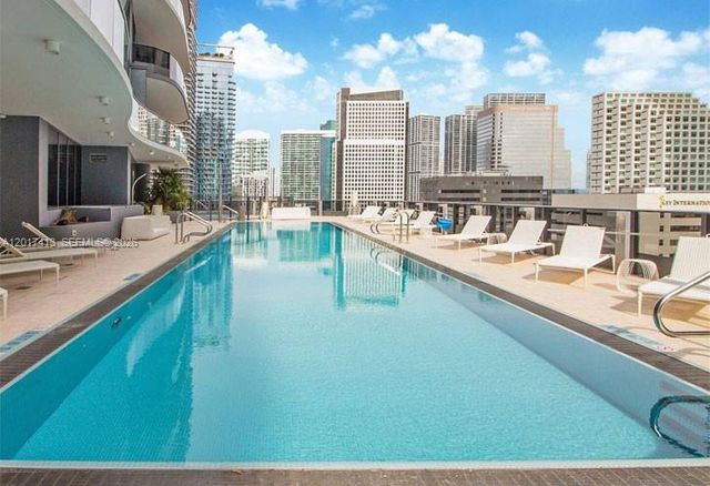 1000 Brickell Plz 3002, Miami, FL 33131