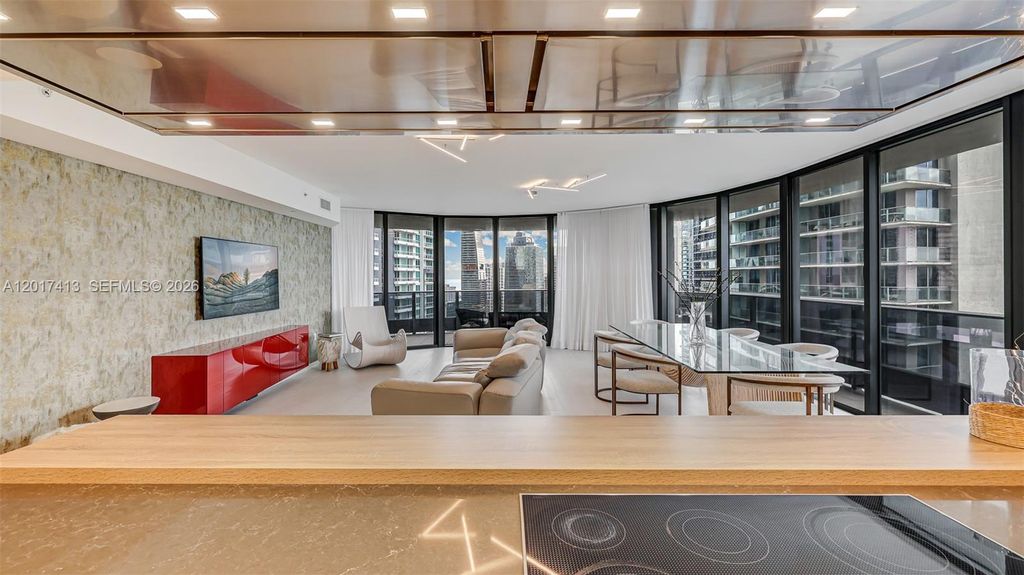 1000 Brickell Plz 3002, Miami, FL 33131