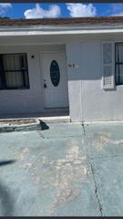 911 S B Street, Lake Worth Beach, FL 33460