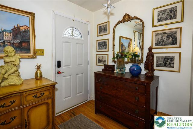 2529 Hampshire Road, Bethlehem City, PA 18017