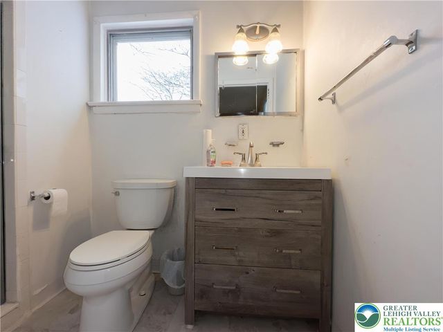 2529 Hampshire Road, Bethlehem City, PA 18017