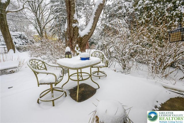 2529 Hampshire Road, Bethlehem City, PA 18017