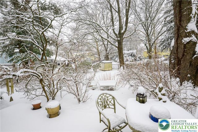 2529 Hampshire Road, Bethlehem City, PA 18017