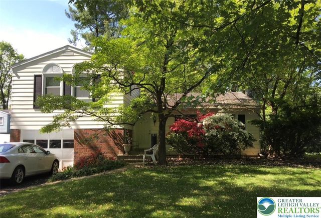 2529 Hampshire Road, Bethlehem City, PA 18017