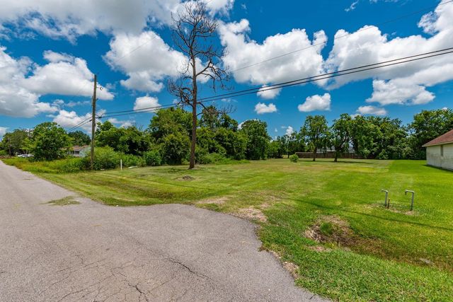 4905 Lawndale Street, La Marque, TX 77568