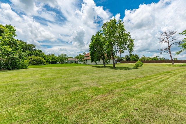 4905 Lawndale Street, La Marque, TX 77568