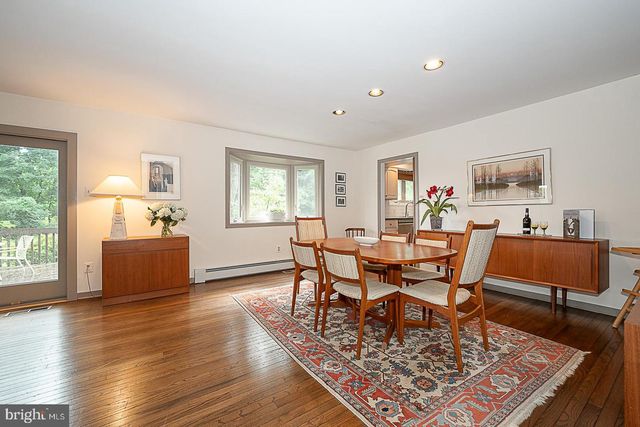 214 CORNELL DR, Bryn Mawr, PA 19010