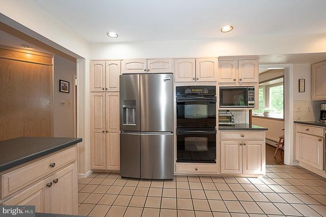 214 CORNELL DR, Bryn Mawr, PA 19010