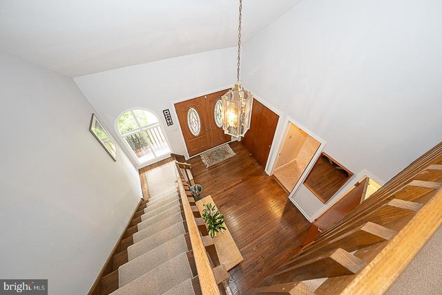 214 CORNELL DR, Bryn Mawr, PA 19010