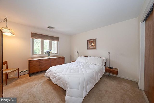 214 CORNELL DR, Bryn Mawr, PA 19010